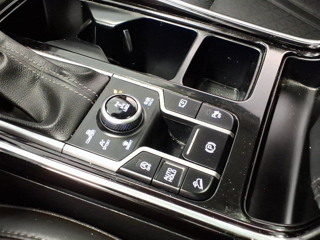 Used 2023 Kia Sorento SX AWD/4WD image 18