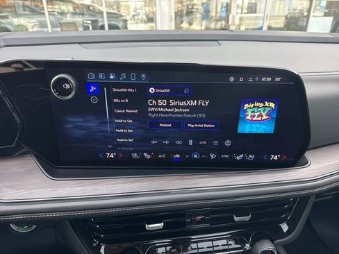 New 2026 Chevrolet Tahoe Premier w/ Sun And Tow Package AWD/4WD image 13