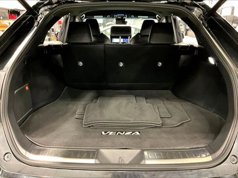 Used 2021 Toyota Venza XLE w/ Softex Package AWD/4WD image 35