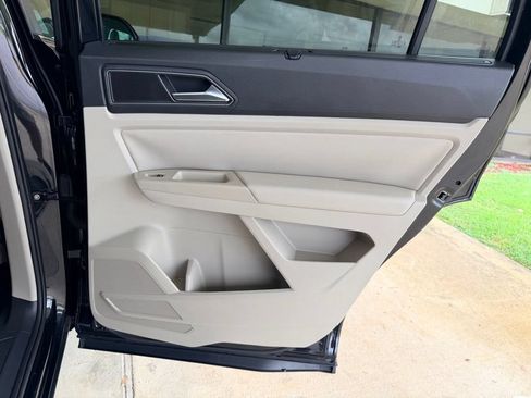 Used 2019 Volkswagen Atlas SE w/ Towing Package FWD image 33