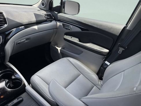 Used 2021 Honda Pilot Touring image 25