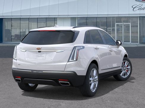 New 2026 Cadillac XT5 Sportv w/ LPO, Floor Liner Package image 4