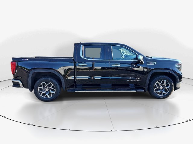 Used 2023 GMC Sierra 1500 SLT w/ SLT Premium Package AWD/4WD image 2