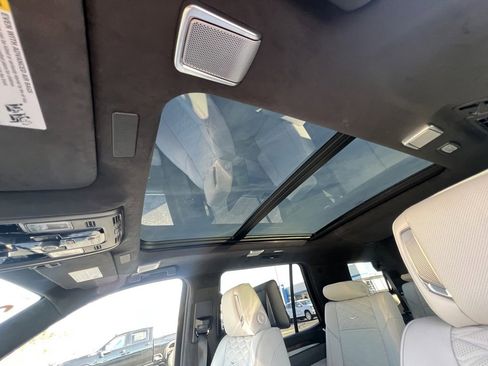 Certified 2025 Cadillac Escalade Sport Platinum image 32