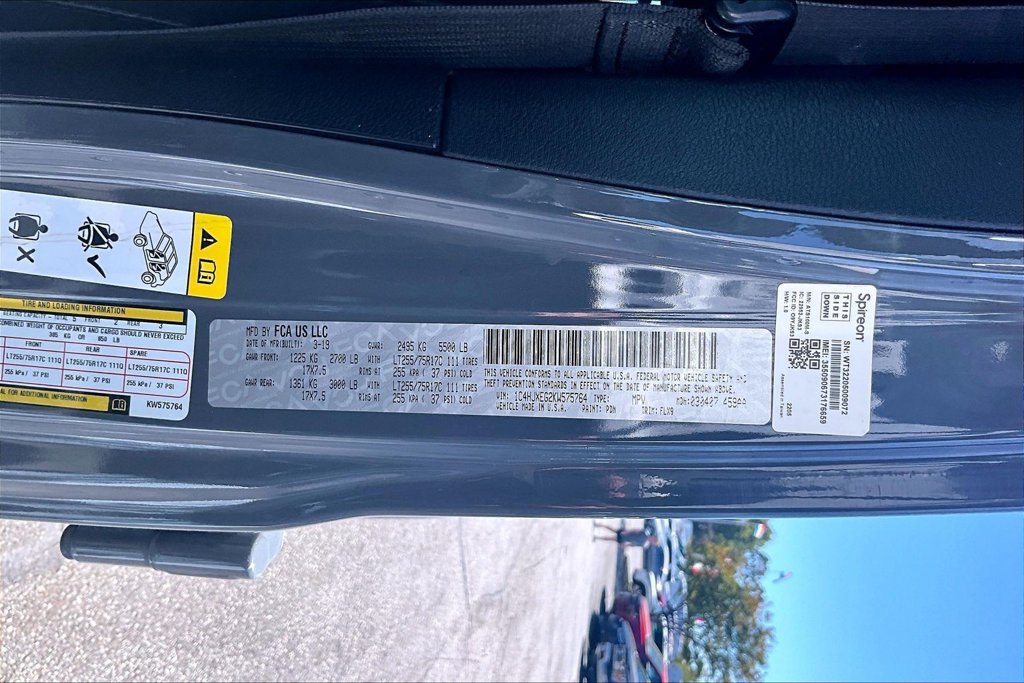 Used 2019 Jeep Wrangler Unlimited Sahara w/ Quick Order Package 24M Moab AWD/4WD image 6