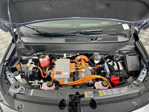 Used 2023 Chevrolet Bolt EUV Premier image 31