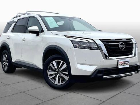 Certified 2023 Nissan Pathfinder SL w/ Cargo Package image 2