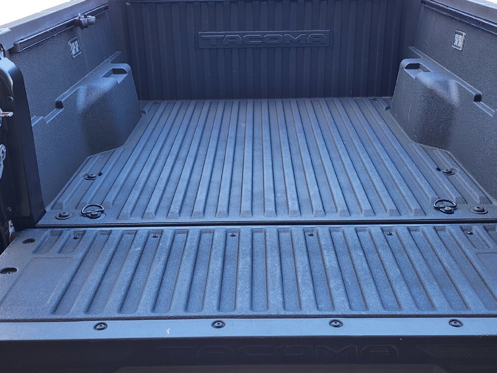 Used 2025 Toyota Tacoma TRD Sport AWD/4WD image 10