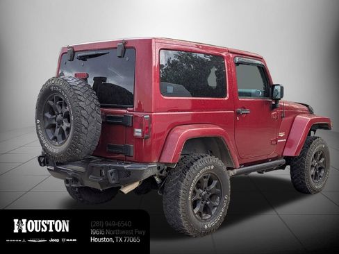 Used 2012 Jeep Wrangler Sahara w/ Connectivity Group image 14