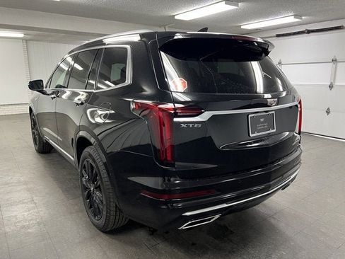 New 2025 Cadillac XT6 Luxury image 3