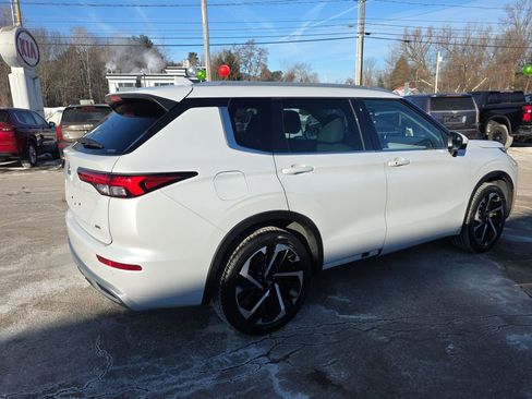 Used 2023 Mitsubishi Outlander SEL 40th Anniversary image 5