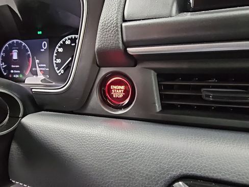 Used 2025 Honda Pilot EX-L image 25