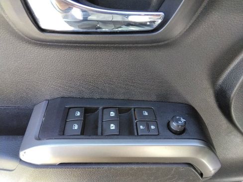 Used 2023 Toyota Tacoma TRD Off-Road AWD/4WD image 25