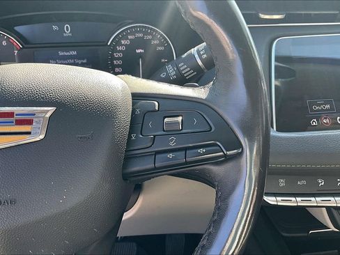 Used 2019 Cadillac XT4 Luxury w/ Trailering Package FWD image 12