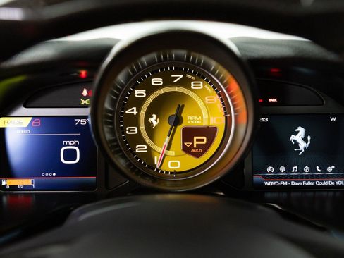 Used 2020 Ferrari 812 Superfast RWD image 69