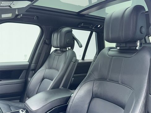 Used 2019 Land Rover Range Rover image 38