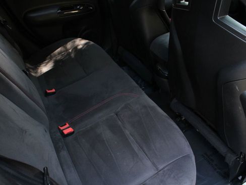 Used 2015 Nissan Juke NISMO RS w/ Interior Illumination Package image 27