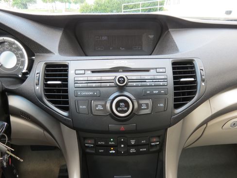 Used 2009 Acura TSX Sedan FWD image 17
