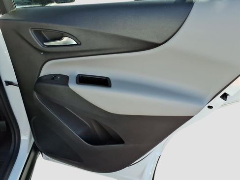 Used 2023 Chevrolet Equinox LT image 14