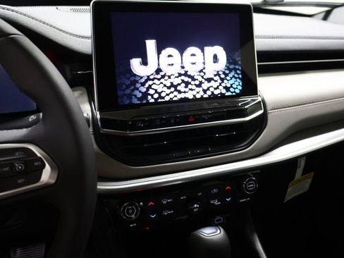 New 2026 Jeep Compass Limited AWD/4WD image 22