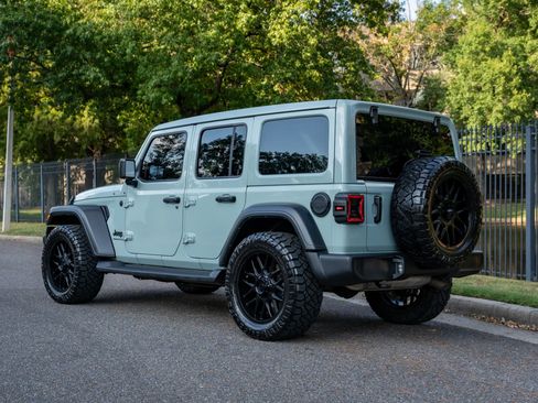 Used 2023 Jeep Wrangler Unlimited Sport w/ Sun And Sound Package AWD/4WD image 8