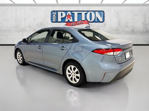 Used 2023 Toyota Corolla LE image 5