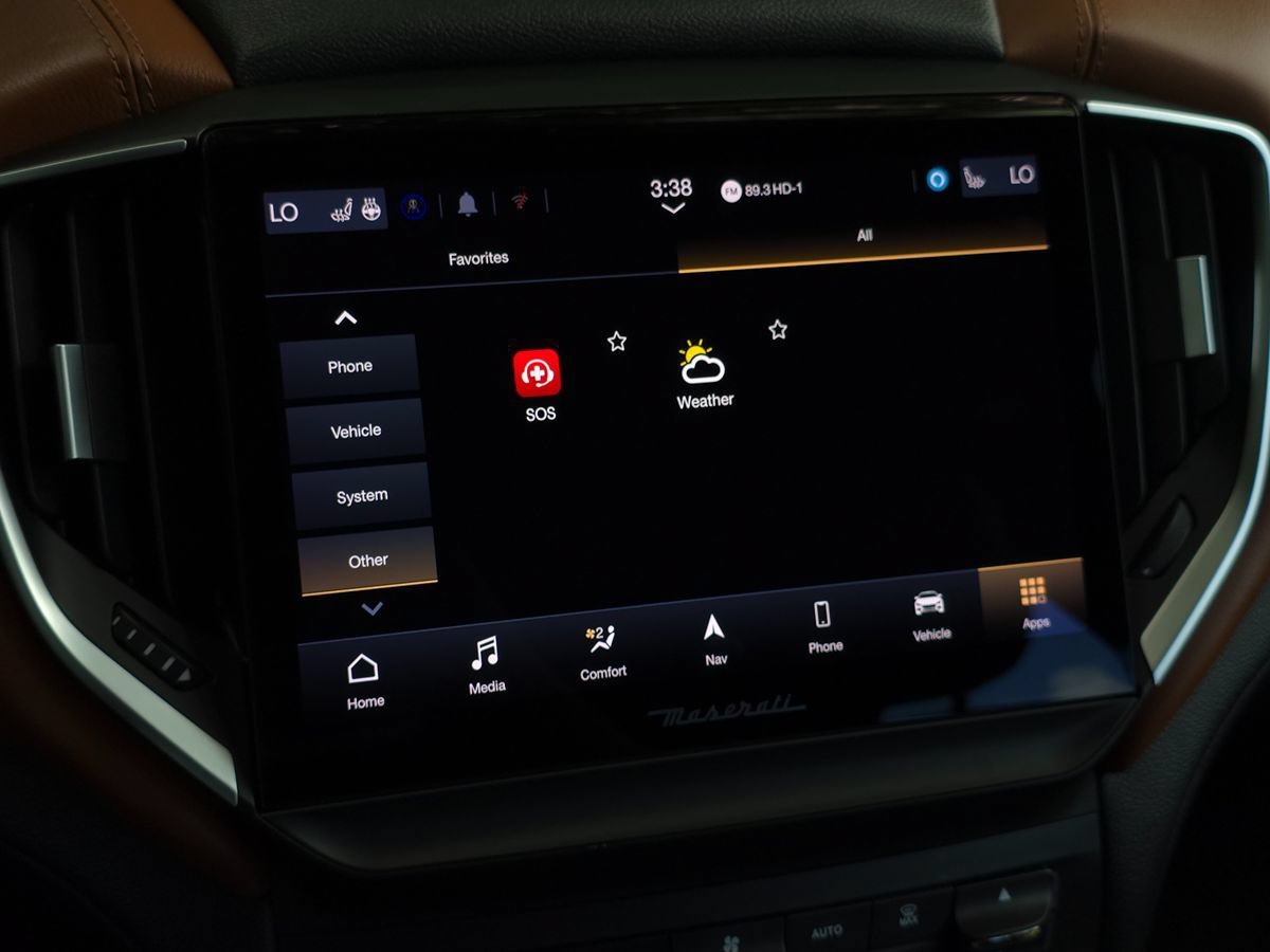 Used 2023 Maserati Ghibli Modena RWD image 48