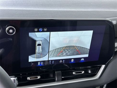 New 2026 Chevrolet Equinox LT w/ Convenience Package II image 15