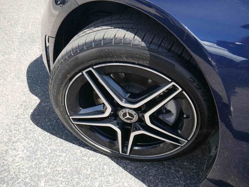 Used 2021 Mercedes-Benz C 300 4MATIC Sedan image 13