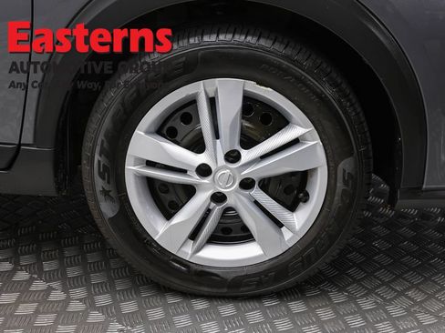 Used 2024 Nissan Kicks S FWD image 31