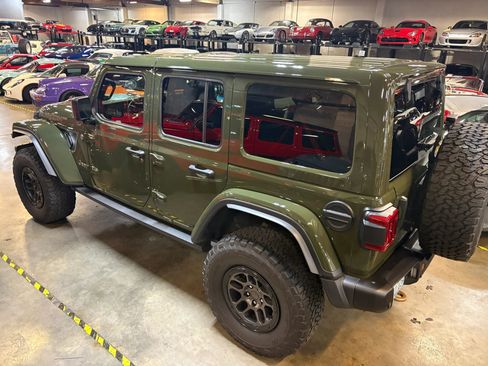 Used 2023 Jeep Wrangler Unlimited Rubicon 392 image 7