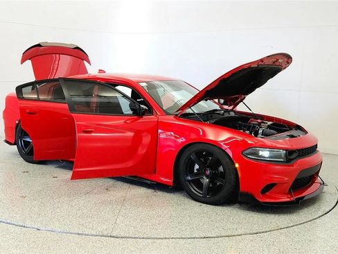 Used 2023 Dodge Charger R/T w/ Cold Weather Package RWD image 9