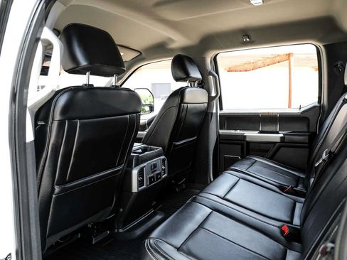 Used 2021 Ford F250 Lariat w/ Lariat Value Package AWD/4WD image 39