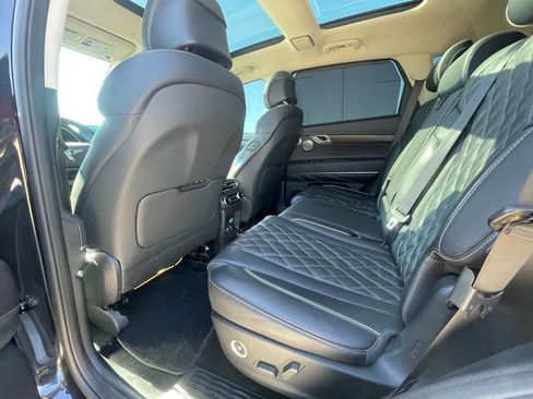 Used 2024 Genesis GV80 3.5T w/ Prestige Package image 18