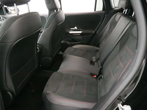 Used 2023 Mercedes-Benz GLA 250 4MATIC image 20