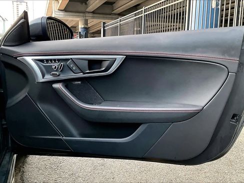 Used 2020 Jaguar F-TYPE Coupe image 22