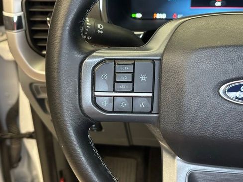 Used 2023 Ford F150 Lightning XLT AWD/4WD image 40