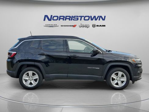 Certified 2022 Jeep Compass Latitude w/ Convenience Group image 7