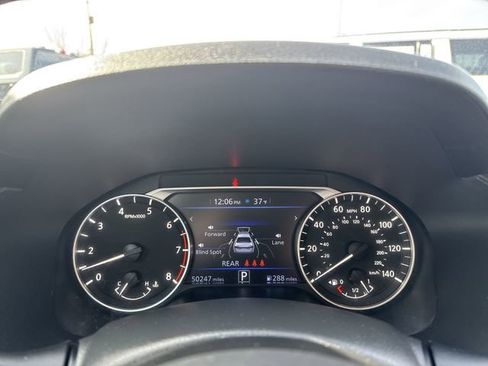 Used 2024 Nissan Altima 2.5 SV FWD image 24