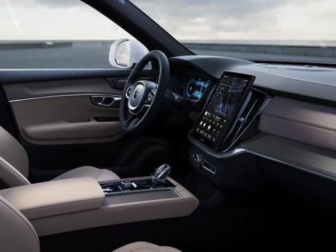 New 2026 Volvo XC90 B6 Plus w/ Protection Package Premier image 10