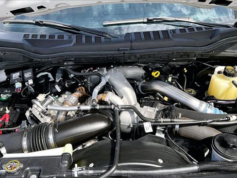 Used 2022 Ford F250 Lariat w/ Tremor Off-Road Package image 33