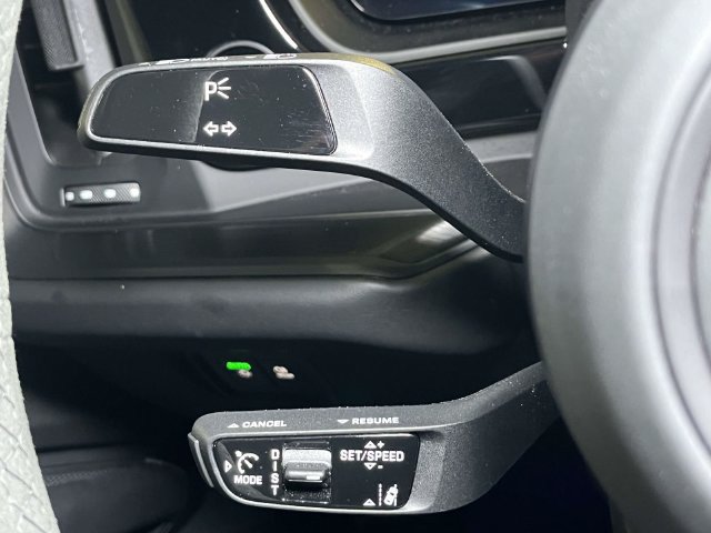 Certified 2025 Porsche Cayenne GTS AWD/4WD image 45