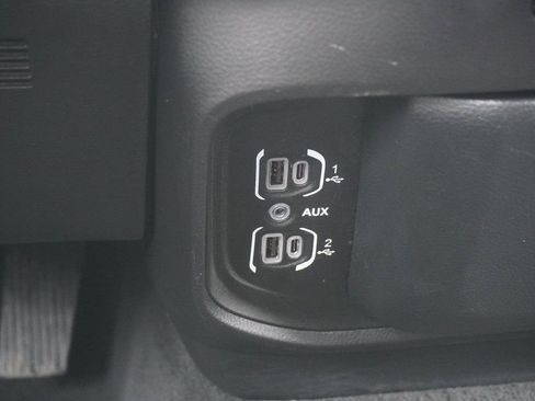 Used 2023 RAM 1500 Big Horn image 27