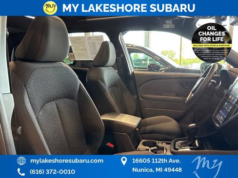 Certified 2025 Subaru Forester Premium AWD/4WD image 31