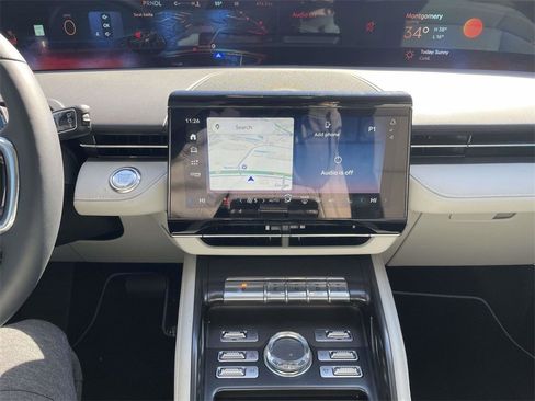 New 2026 Lincoln Nautilus Premier image 22