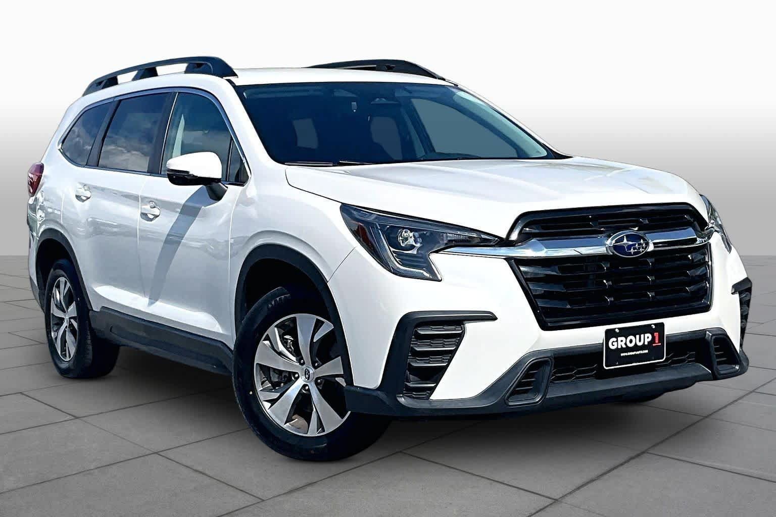 Used 2023 Subaru Ascent Premium w/ Convenience Package AWD/4WD image 3