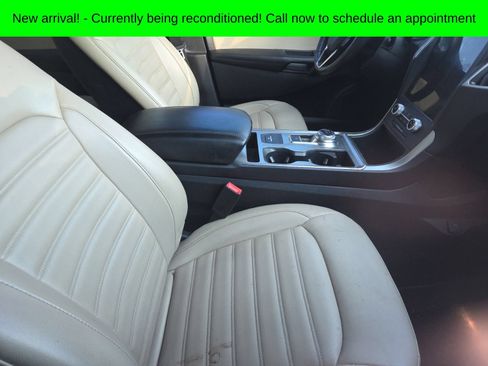 Used 2022 Ford Edge SEL w/ Convenience Package AWD/4WD image 7