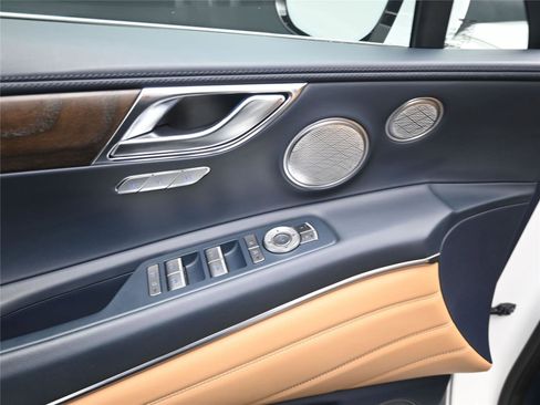 Used 2024 Genesis GV80 3.5T w/ Prestige Package image 8