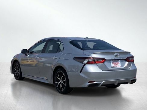 Certified 2023 Toyota Camry SE FWD image 4