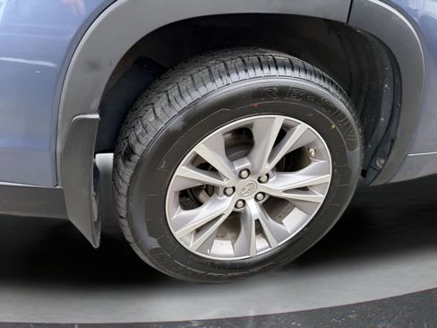 Used 2014 Toyota Highlander Plus image 13